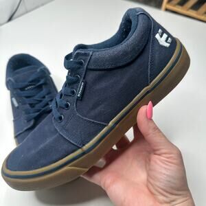 Etnies Navy Blue Canvas Sneakers